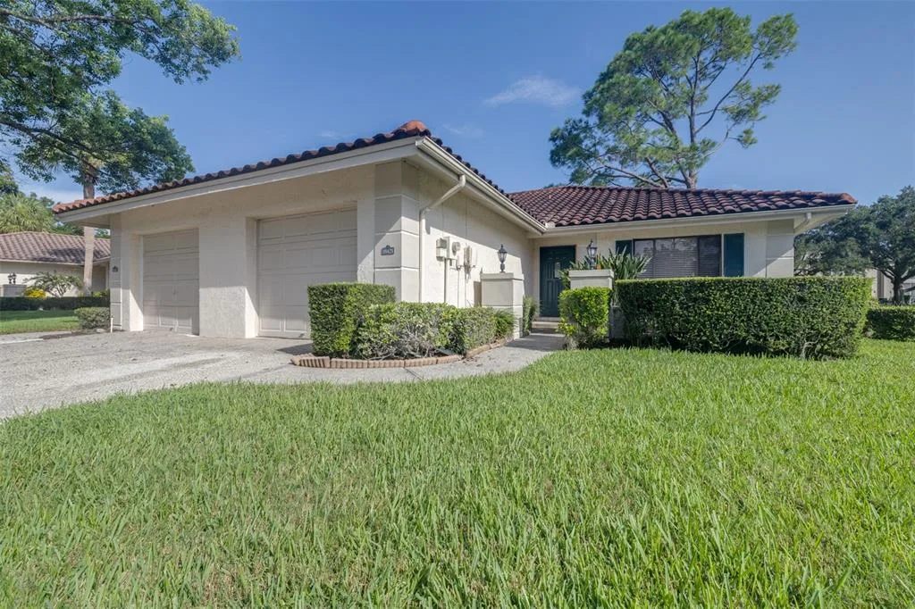 18425 AINTREE COURT, TAMPA, FL 33647