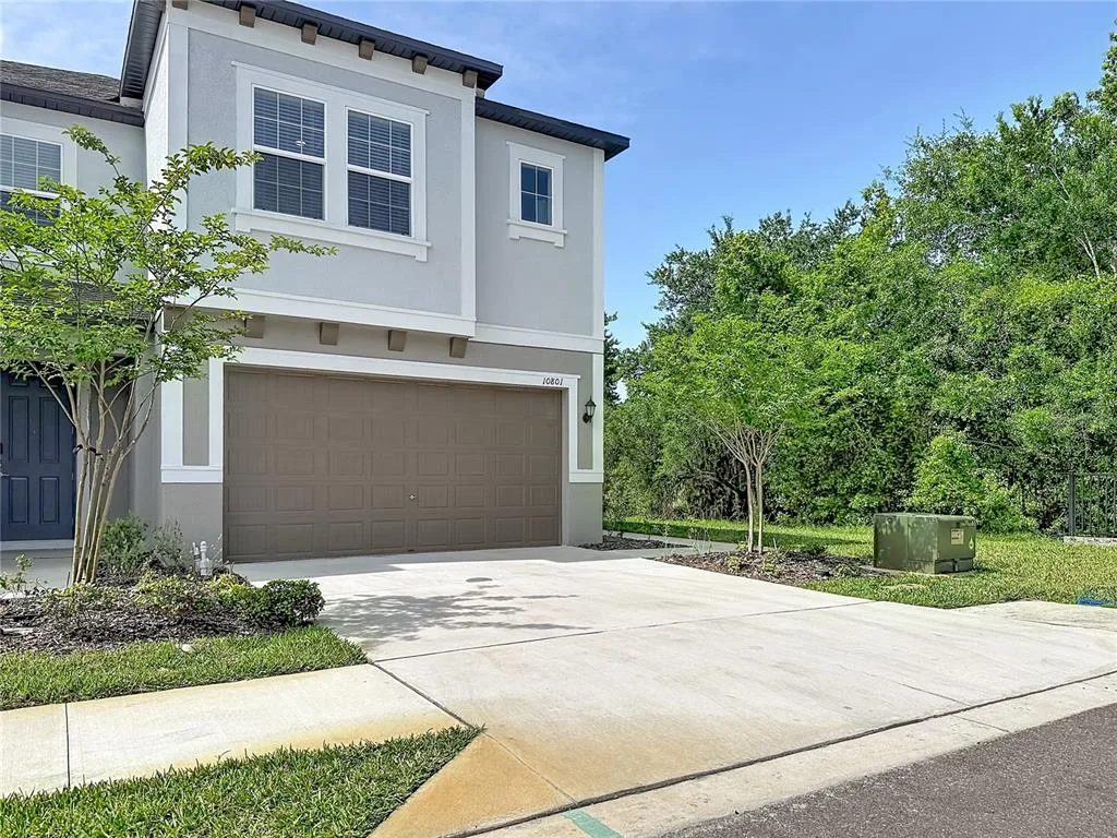 10801 FORT WHITE COURT, TAMPA, FL 33647