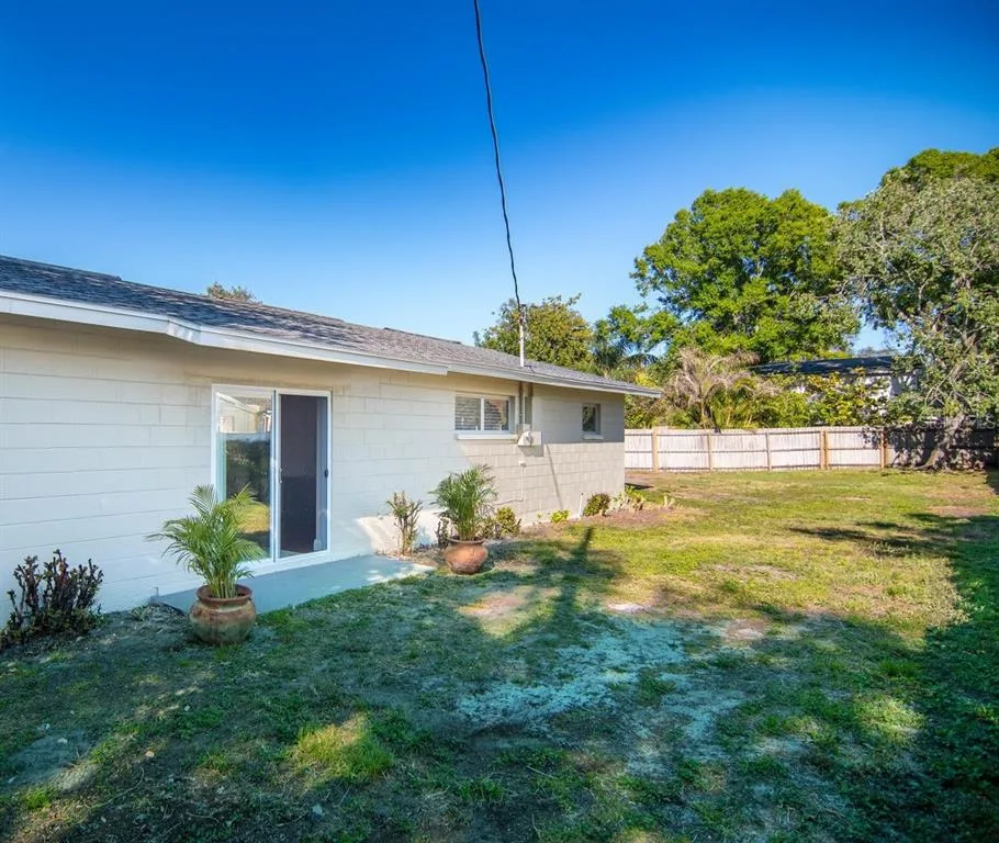 542 59TH WAY S, ST PETERSBURG, FL 33707
