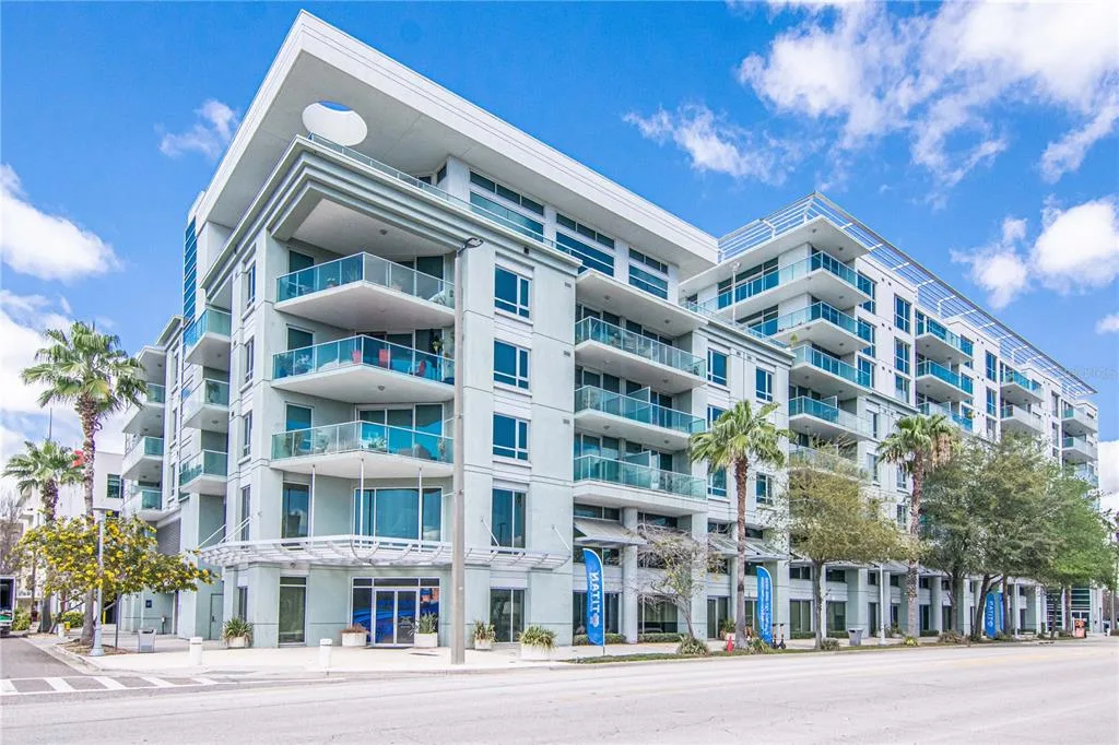 912 CHANNELSIDE DRIVE # 2503, TAMPA, FL 33602