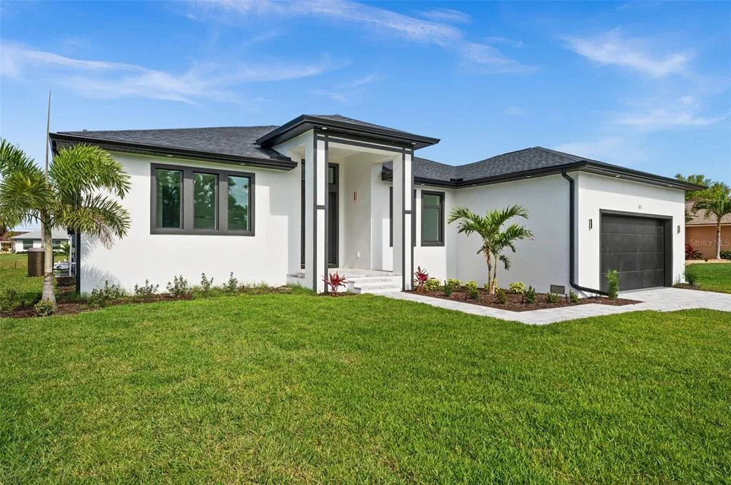 45 BUNKER LANE, ROTONDA WEST, FL 33947