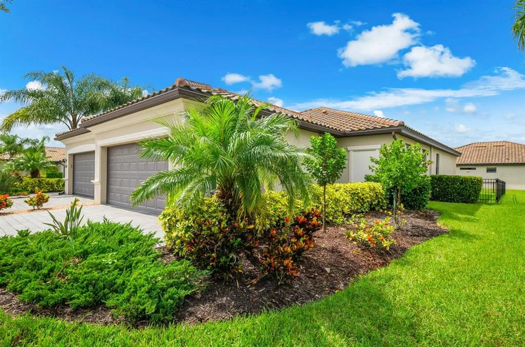 15949 CLEAR SKIES PLACE, BRADENTON, FL 34211