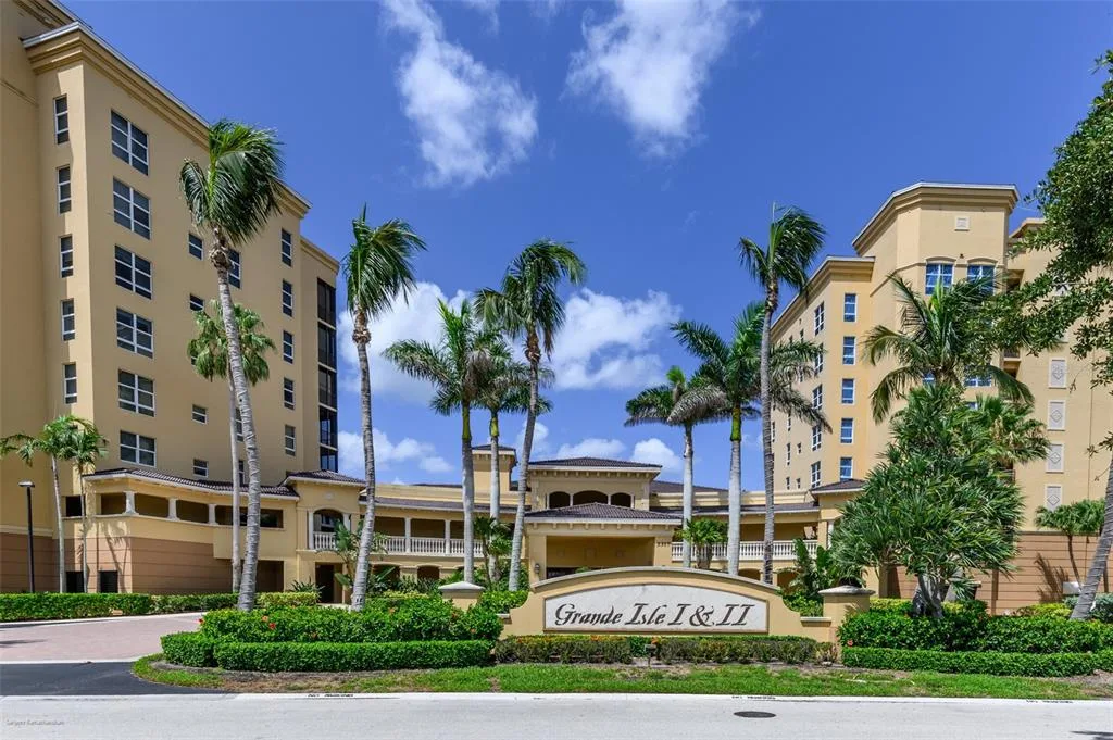 3313 SUNSET KEY CIRCLE # 307, PUNTA GORDA, FL 33955
