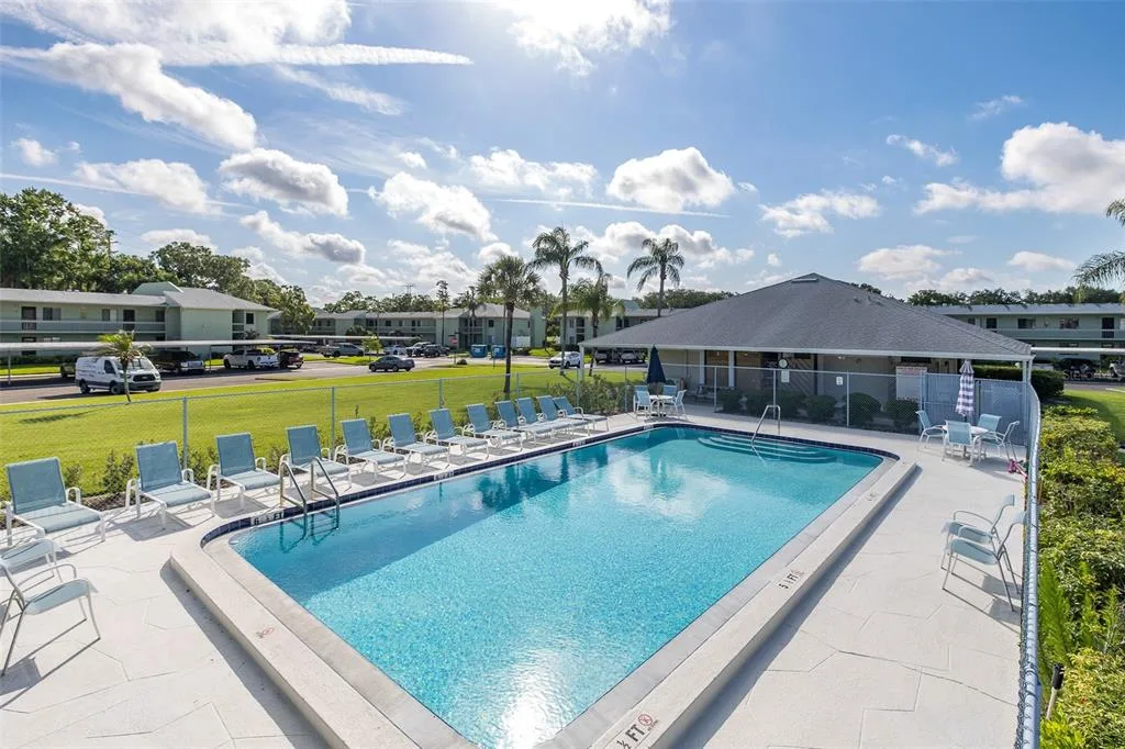 130 NANCY DRIVE # 37, OLDSMAR, FL 34677