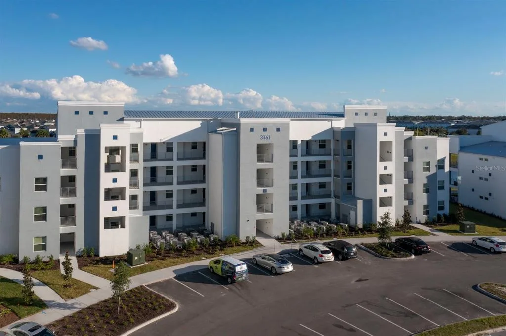 3161 PARADOX CIRCLE # 304, KISSIMMEE, FL 34746