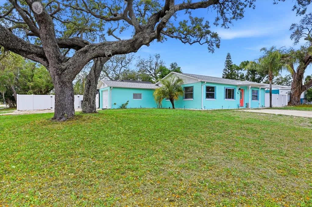 712 S GLENWOOD AVENUE, CLEARWATER, FL 33756