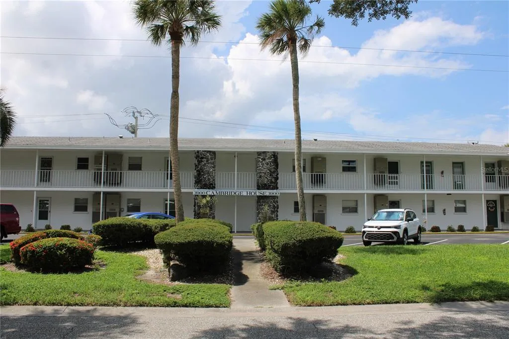 3900 ROXANE BOULEVARD # 10B, SARASOTA, FL 34235