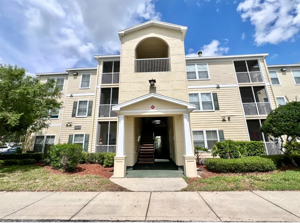 18469 BRIDLE CLUB DRIVE # Building 3, TAMPA, FL 33647