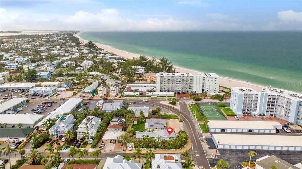 201 54TH STREET, HOLMES BEACH, FL 34217