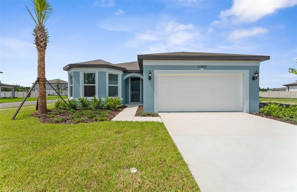 37405 CLINCH CIRCLE, ZEPHYRHILLS, FL 33540