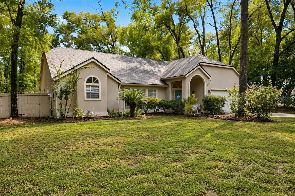10427 SW 55TH PLACE, GAINESVILLE, FL 32608