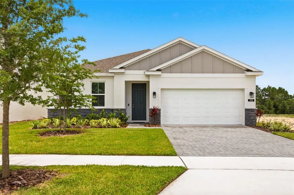 725 FARFIELDS STREET, DELAND, FL 32724