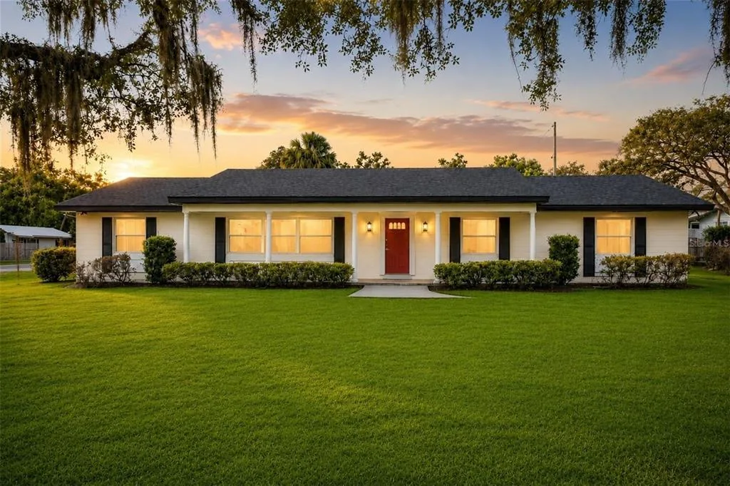 1310 E CROOKED LAKE DRIVE, EUSTIS, FL 32726