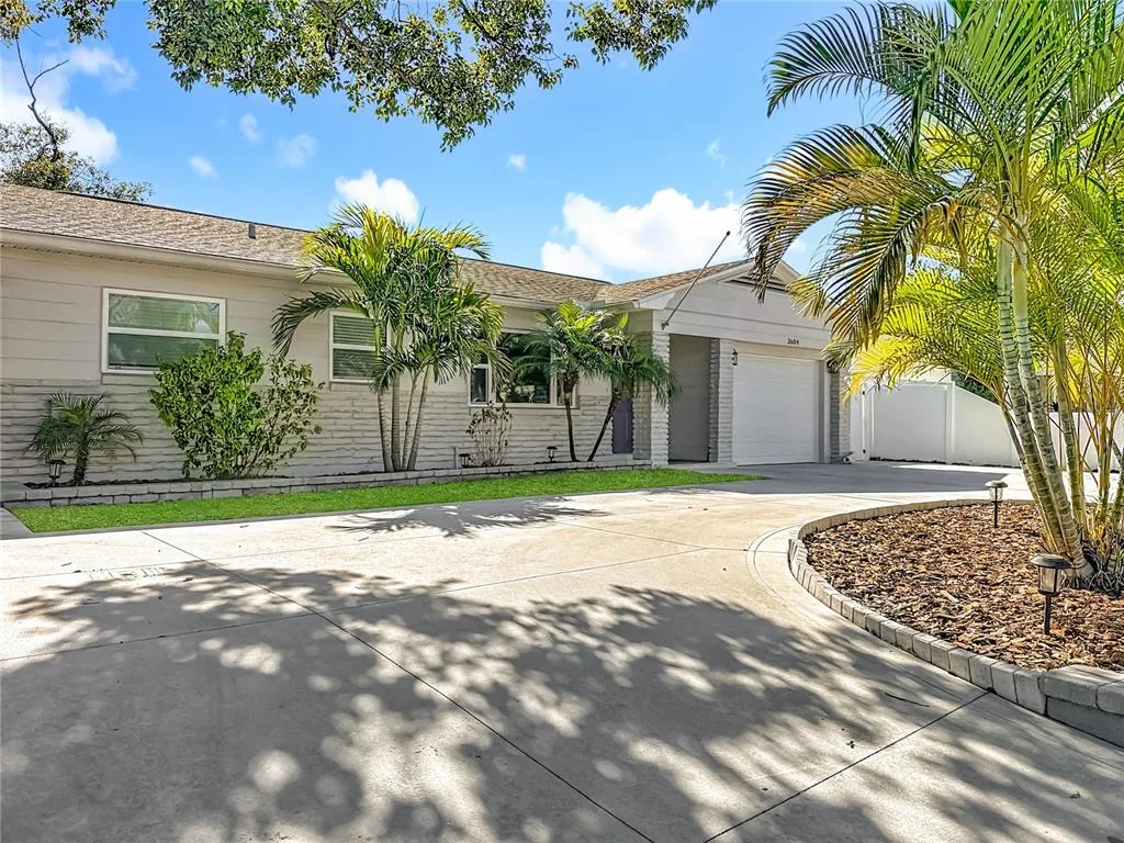3604 W BAY TO BAY BOULEVARD, TAMPA, FL 33629