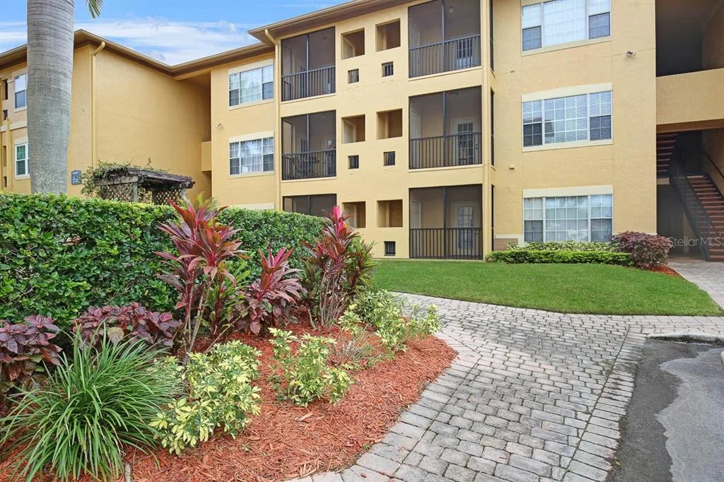 4311 BAYSIDE VILLAGE DRIVE # 303, TAMPA, FL 33615