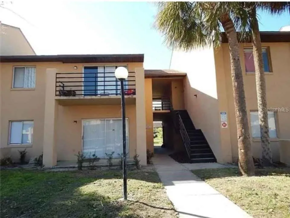 5220 VIA HACIENDA # 212, ORLANDO, FL 32839