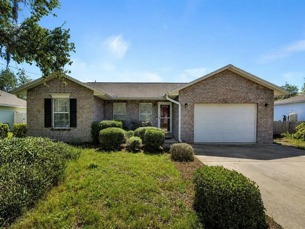 1141 8TH AVENUE, DELAND, FL 32724