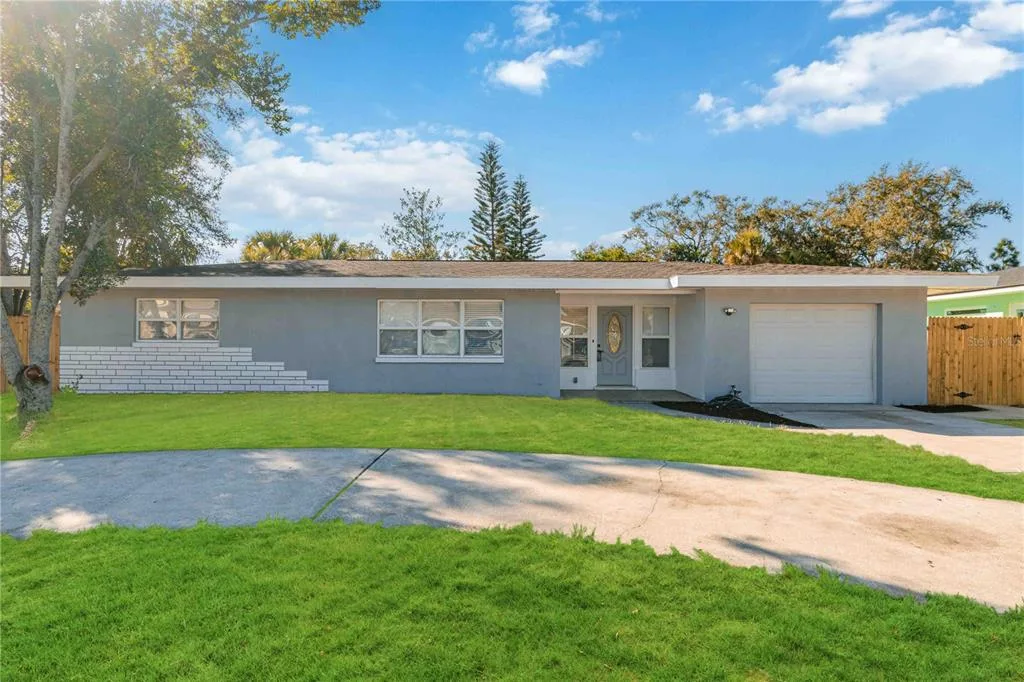 540 MILWAUKEE AVENUE, DUNEDIN, FL 34698