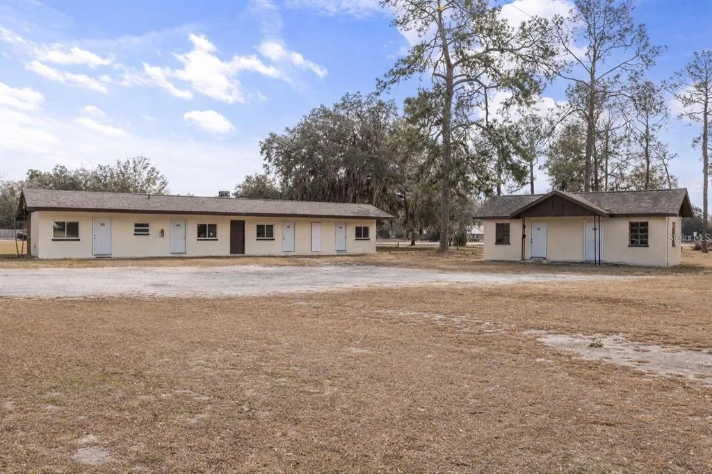 8010 SE US HIGHWAY 301 # 2A, HAWTHORNE, FL 32640