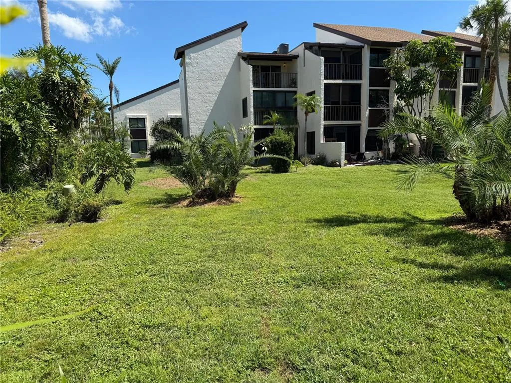 2207 BELLEAIR ROAD # B22, CLEARWATER, FL 33764
