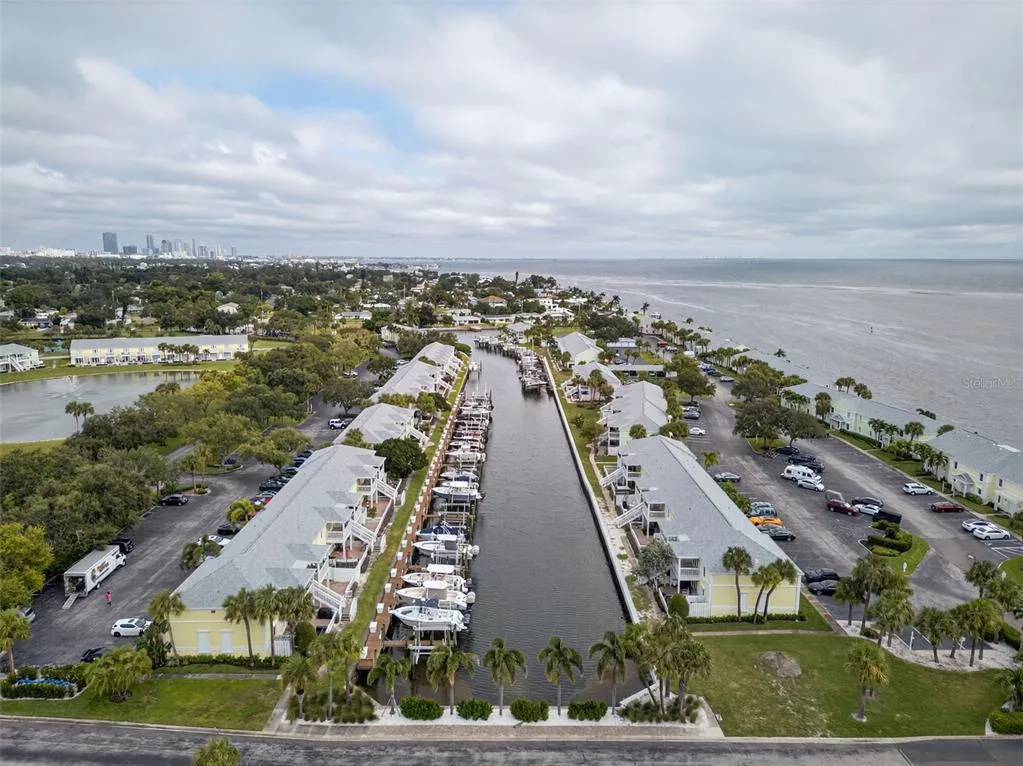 4924 BEACH DRIVE SE # F, ST PETERSBURG, FL 33705