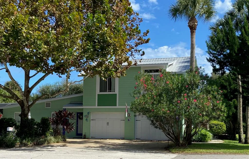 411 S Pine STREET, NEW SMYRNA BEACH, FL 32169