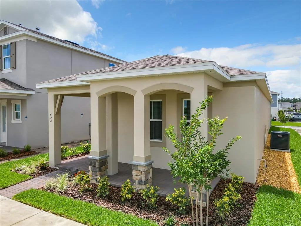 652 KIMBER LANE, DEBARY, FL 32713
