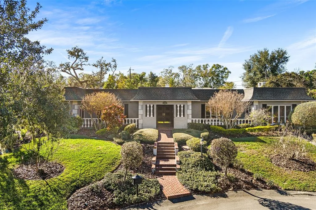 1249 LAKE POINT DRIVE, LAKELAND, FL 33813