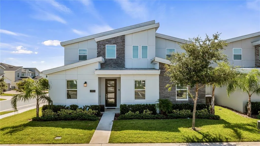 1193 CHALLENGE DRIVE, DAVENPORT, FL 33896
