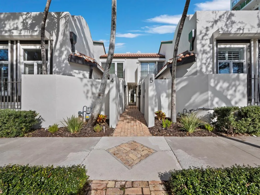 200 COCOANUT AVENUE # 7, SARASOTA, FL 34236