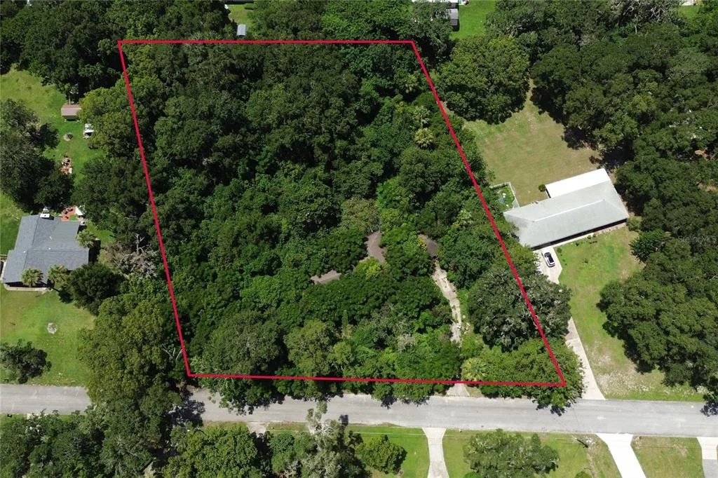 1820 CARR STREET, DELAND, FL 32720