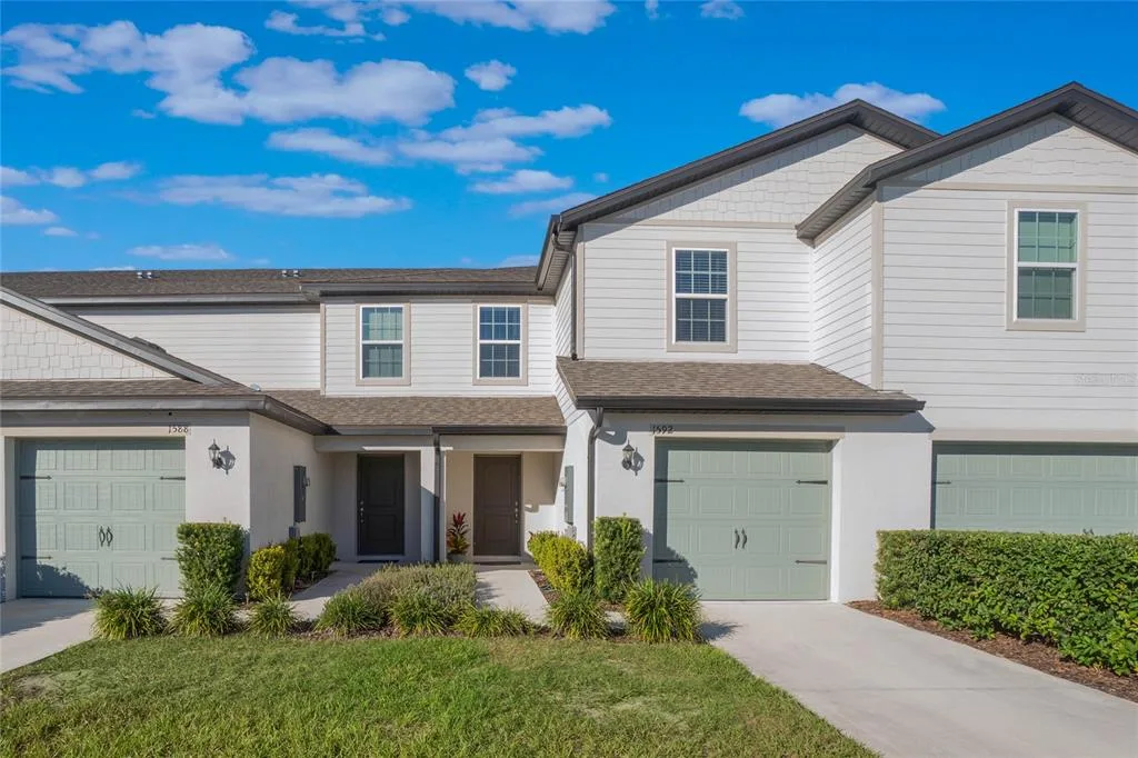 1592 WYNFORD CIRCLE, TAVARES, FL 32778