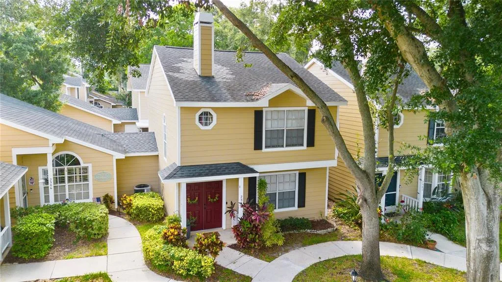 2384 HOUNDS TRAIL, PALM HARBOR, FL 34683