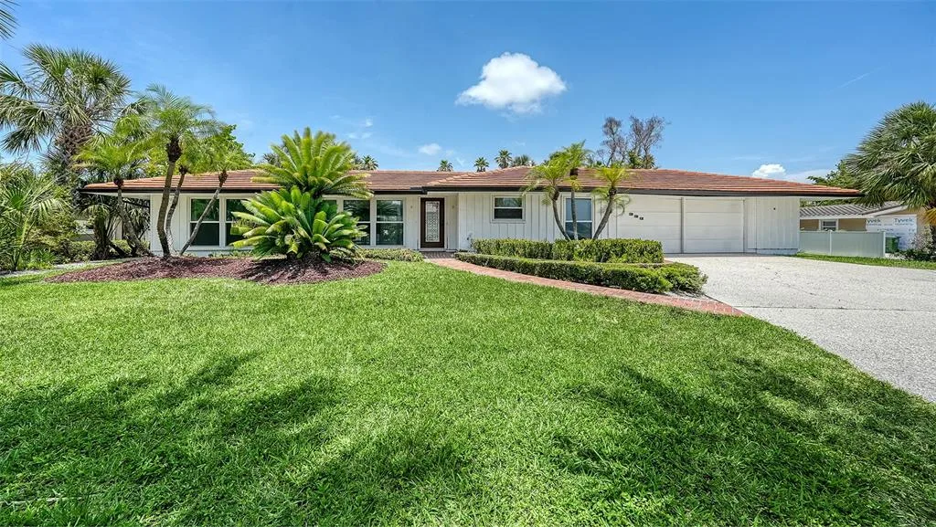 223 SEAGULL LANE, SARASOTA, FL 34236