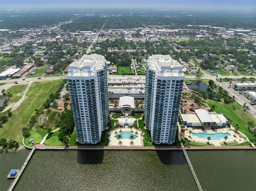 241 RIVERSIDE DRIVE # 608, HOLLY HILL, FL 32117