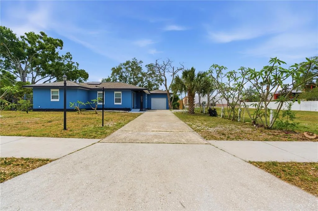 923 1ST AVENUE NW, LARGO, FL 33770