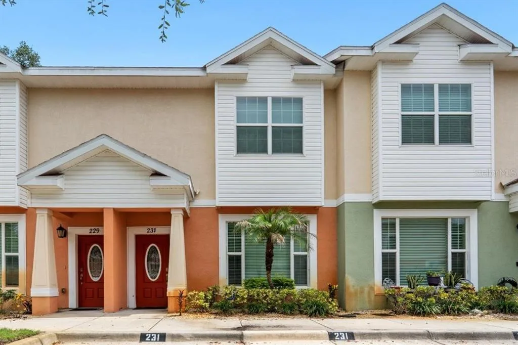 231 ALEXANDER WOODS DRIVE, PLANT CITY, FL 33563