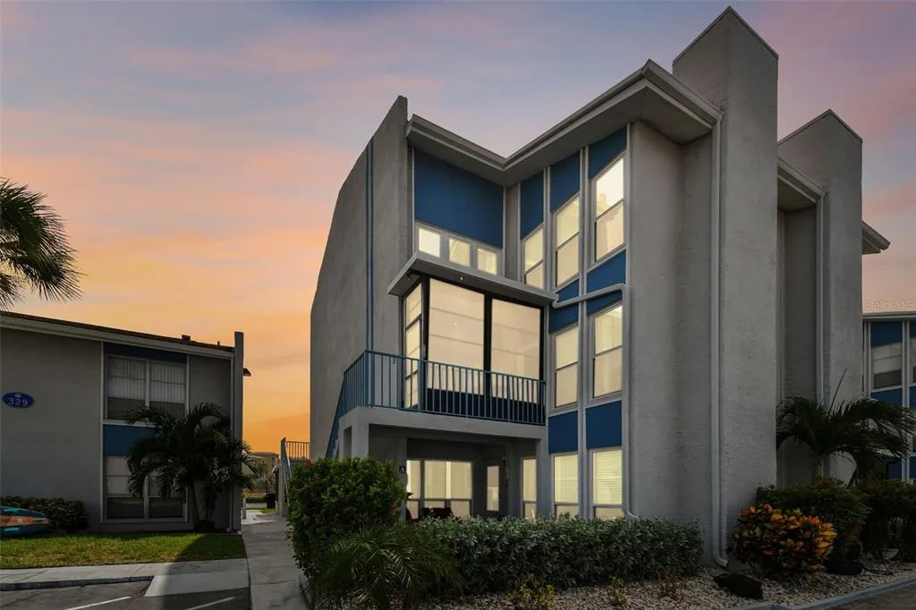 315 MEDALLION BOULEVARD # E, MADEIRA BEACH, FL 33708