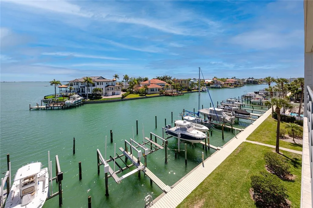 363 PINELLAS BAYWAY S # 48, TIERRA VERDE, FL 33715
