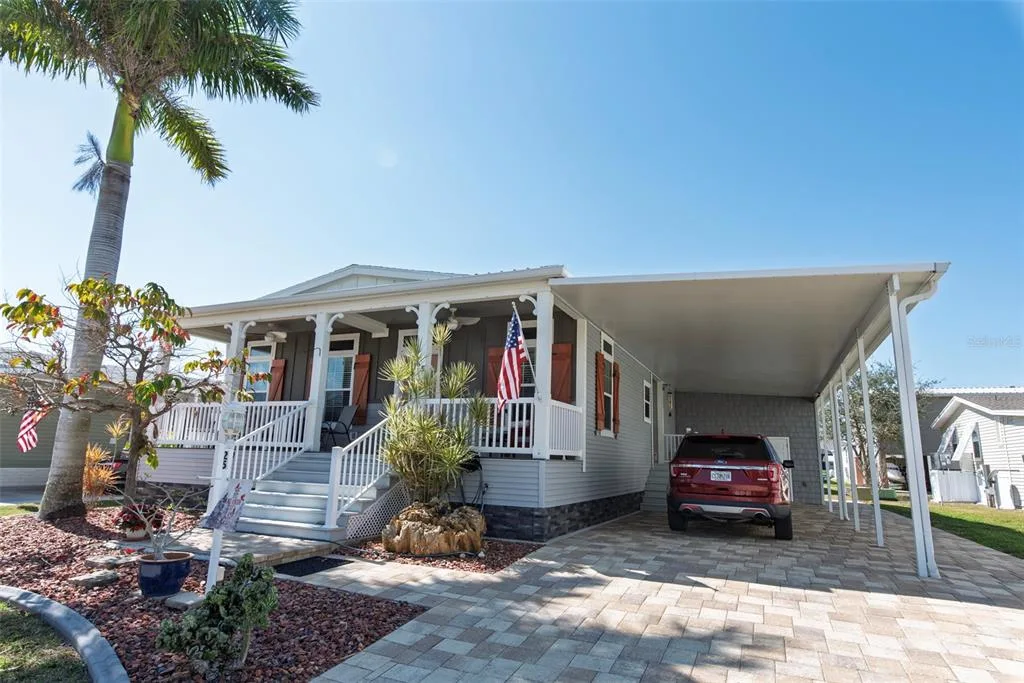 25 ALLIGATOR AVENUE, PUNTA GORDA, FL 33950