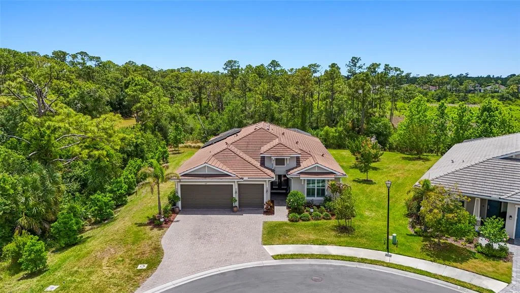 617 MISTIFLOWER CIRCLE, NOKOMIS, FL 34275