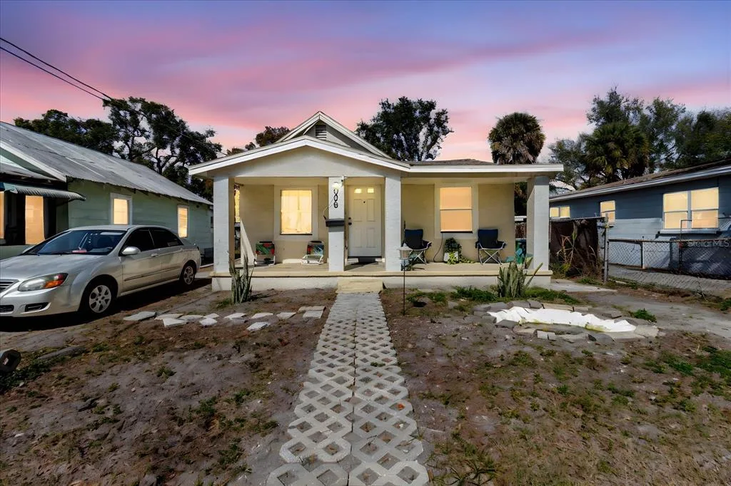 2006 STUART STREET, TAMPA, FL 33605