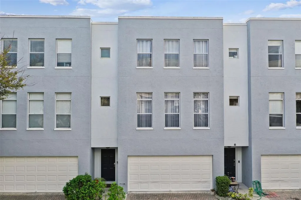 4516 BAY SPRING COURT, TAMPA, FL 33611