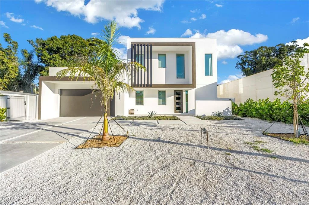 2305 TEMPLE STREET, SARASOTA, FL 34239