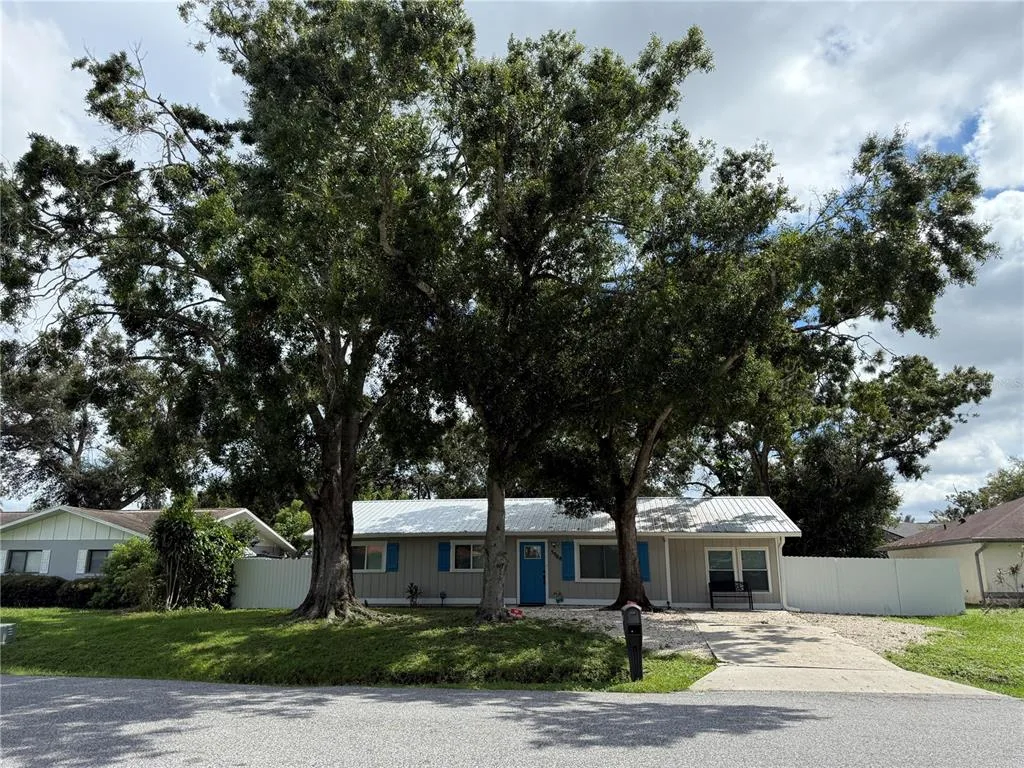 3988 SAN LUIS DRIVE, SARASOTA, FL 34235