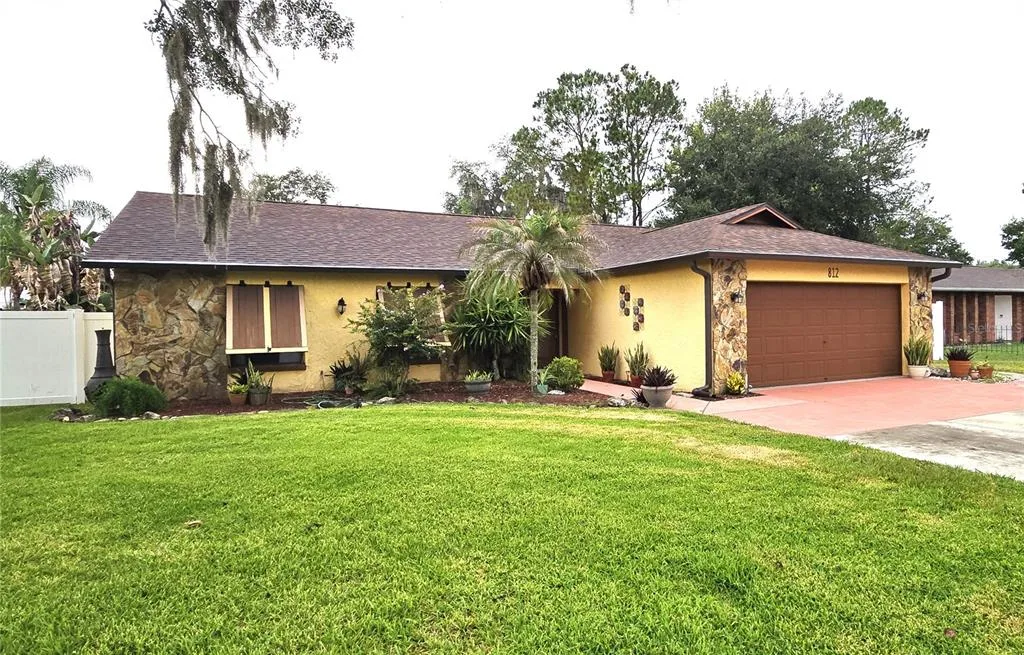 812 SANDALWOOD DRIVE, PLANT CITY, FL 33563