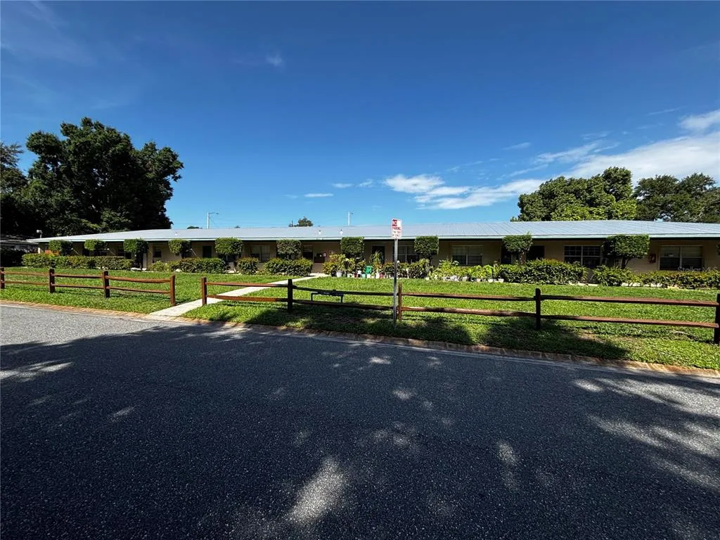 5250 15TH STREET N # 8, ST PETERSBURG, FL 33703