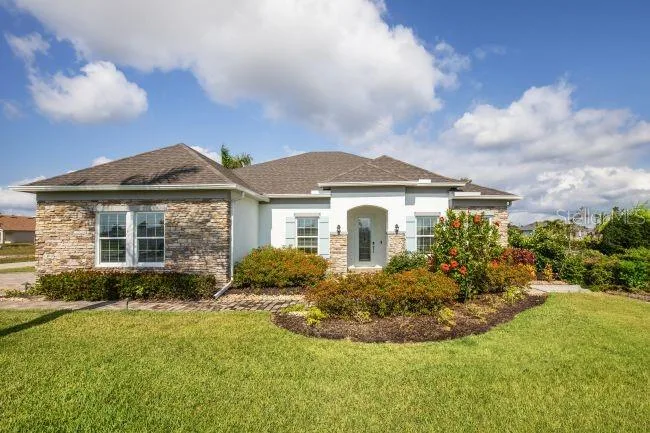 30513 PRESTWICK AVENUE, SORRENTO, FL 32776