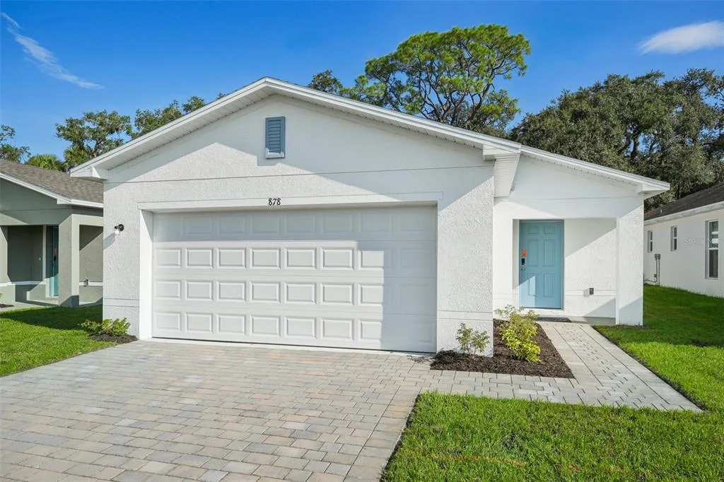 2044 GOLDEN BEAK DRIVE, EAGLE LAKE, FL 33839