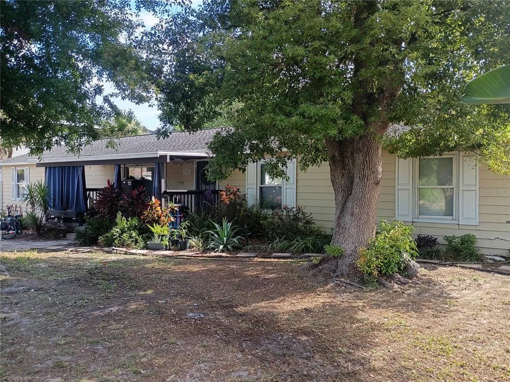 2601 MANATEE HARBOR DRIVE, RUSKIN, FL 33570
